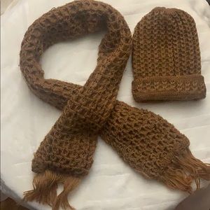 Hat and Scarf Set
